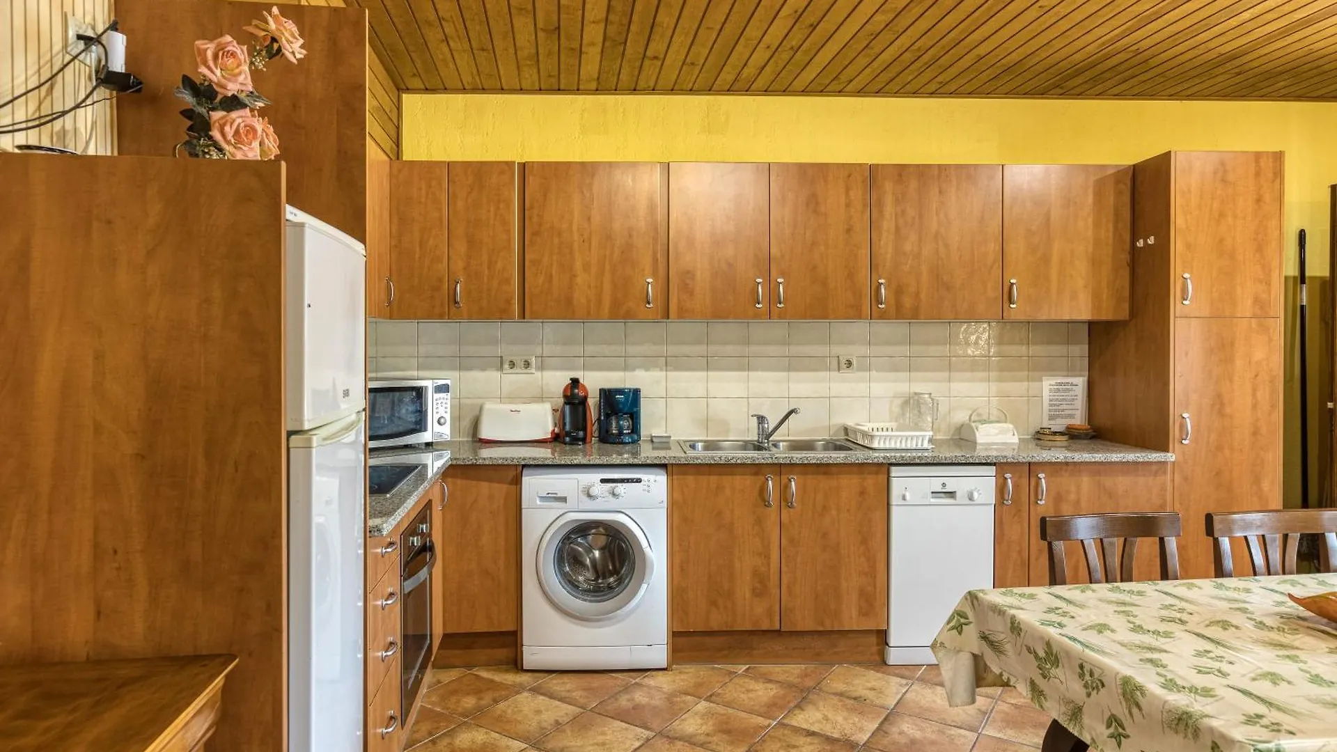 Cal Ferrer 2 - Quadres Apartment Torroella de Fluvia